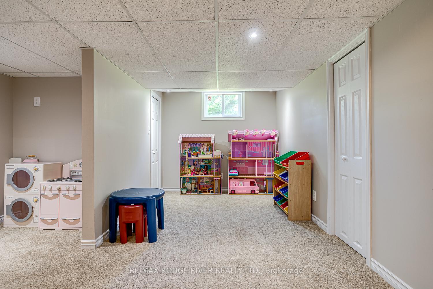 Photo 46 of 10 Lakeview Heights, Brighton — HOMEH