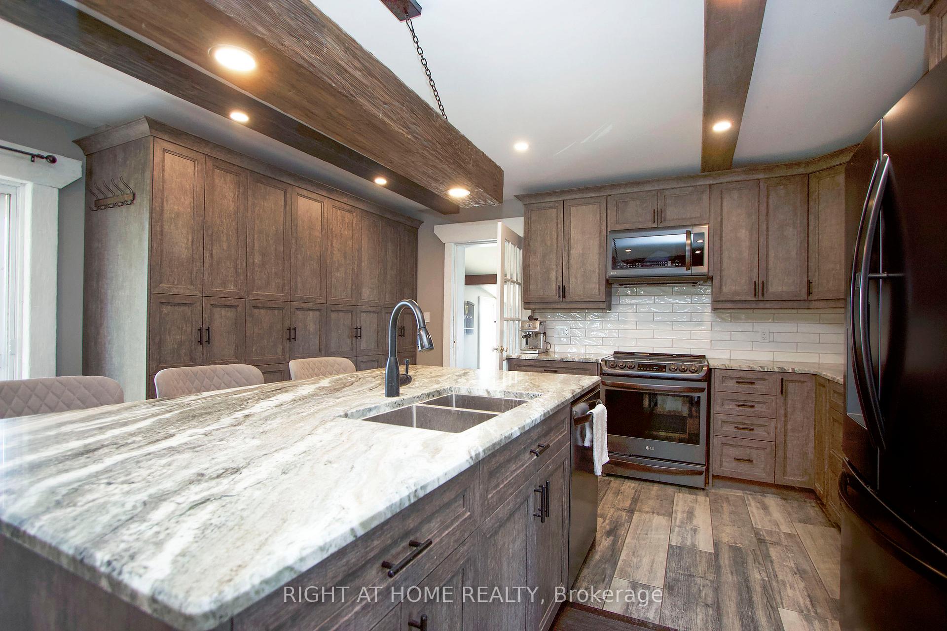 Photo 9 of 2472 Regional Road 42, Clarington, Rural Clarington — HOMEH