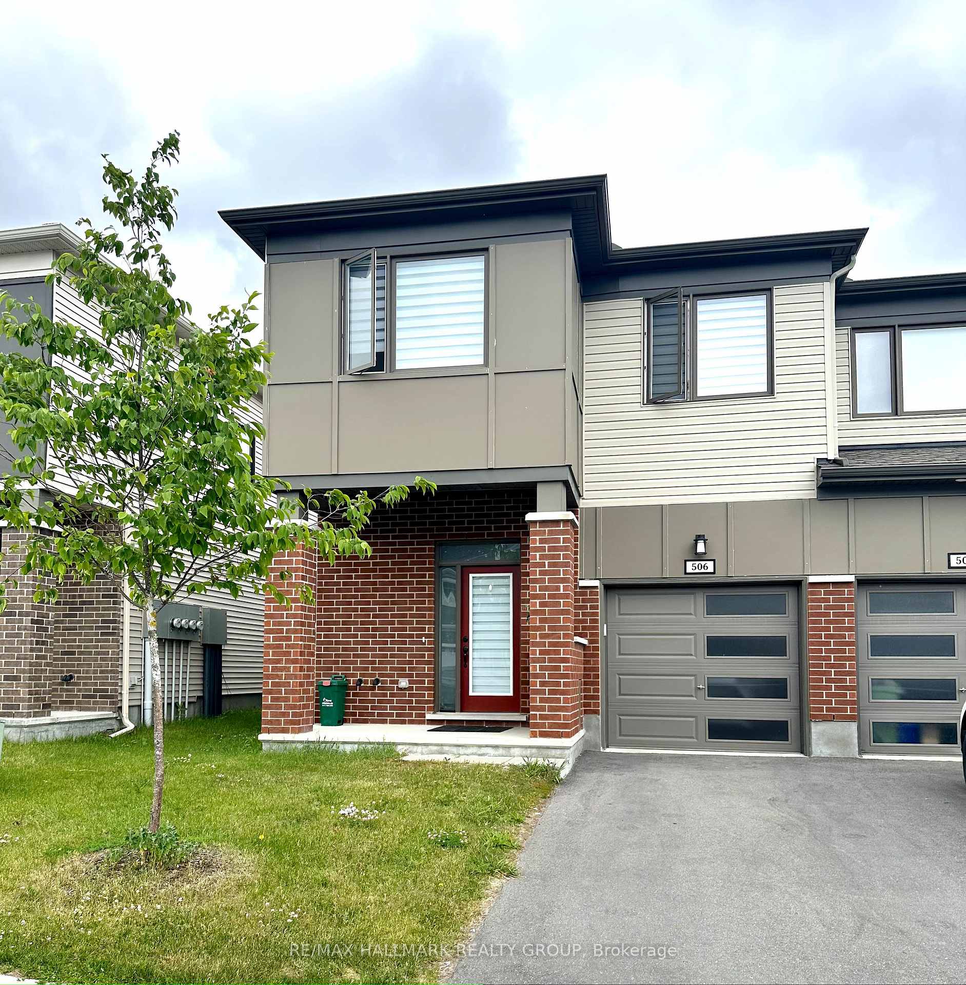 Photo 1 of 506 Flagstaff Drive, Ottawa, Barrhaven - Half Moon Bay — HOMEH