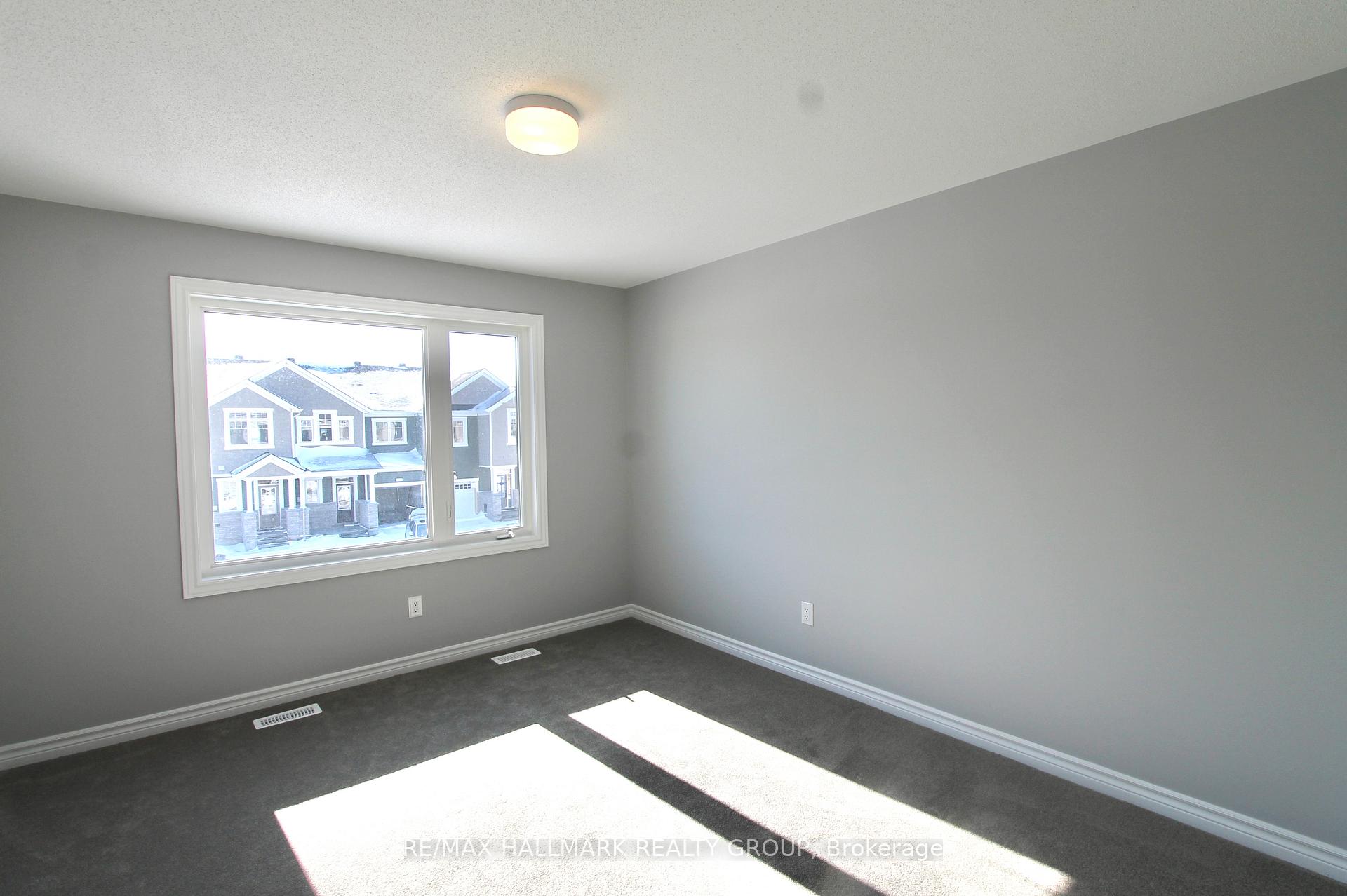 Photo 11 of 506 Flagstaff Drive, Ottawa, Barrhaven - Half Moon Bay — HOMEH