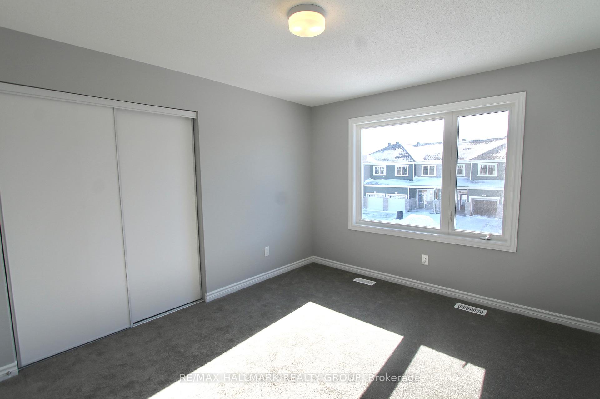Photo 14 of 506 Flagstaff Drive, Ottawa, Barrhaven - Half Moon Bay — HOMEH