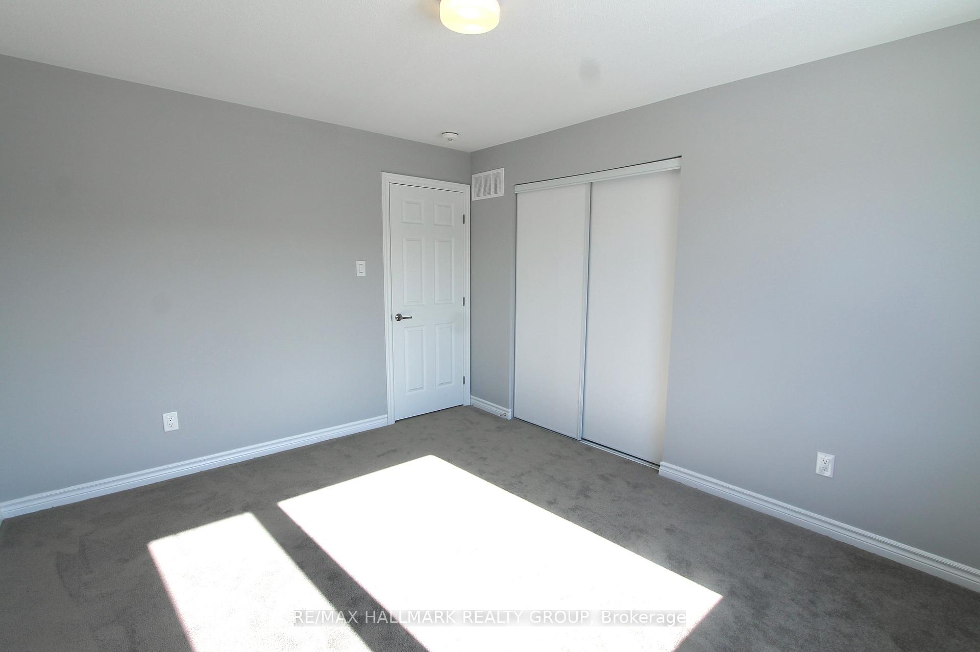 Photo 12 of 506 Flagstaff Drive, Ottawa, Barrhaven - Half Moon Bay — HOMEH