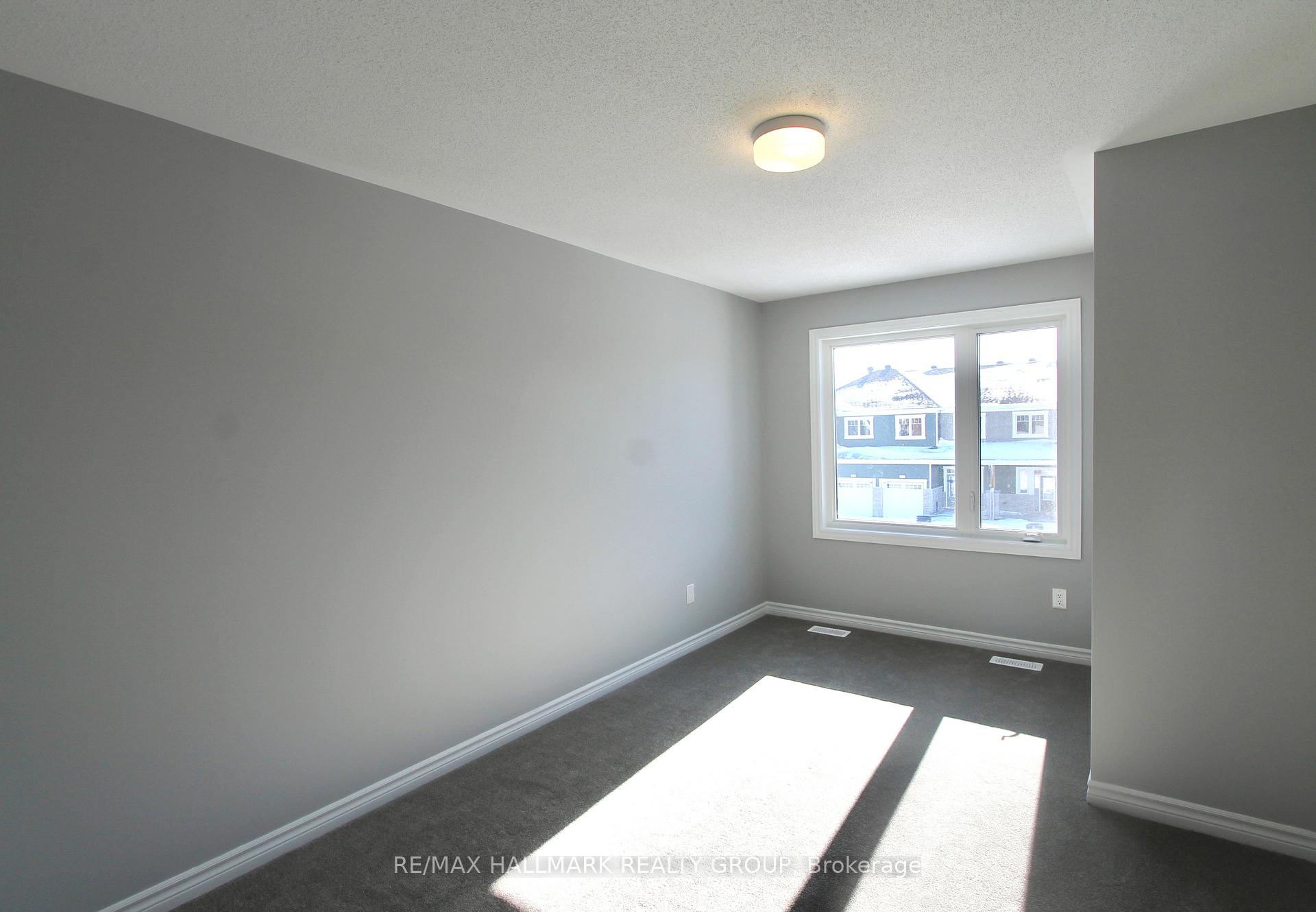 Photo 13 of 506 Flagstaff Drive, Ottawa, Barrhaven - Half Moon Bay — HOMEH