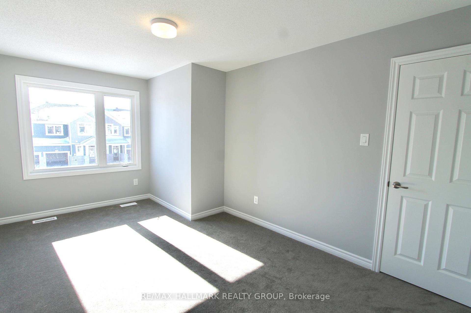 Photo 15 of 506 Flagstaff Drive, Ottawa, Barrhaven - Half Moon Bay — HOMEH
