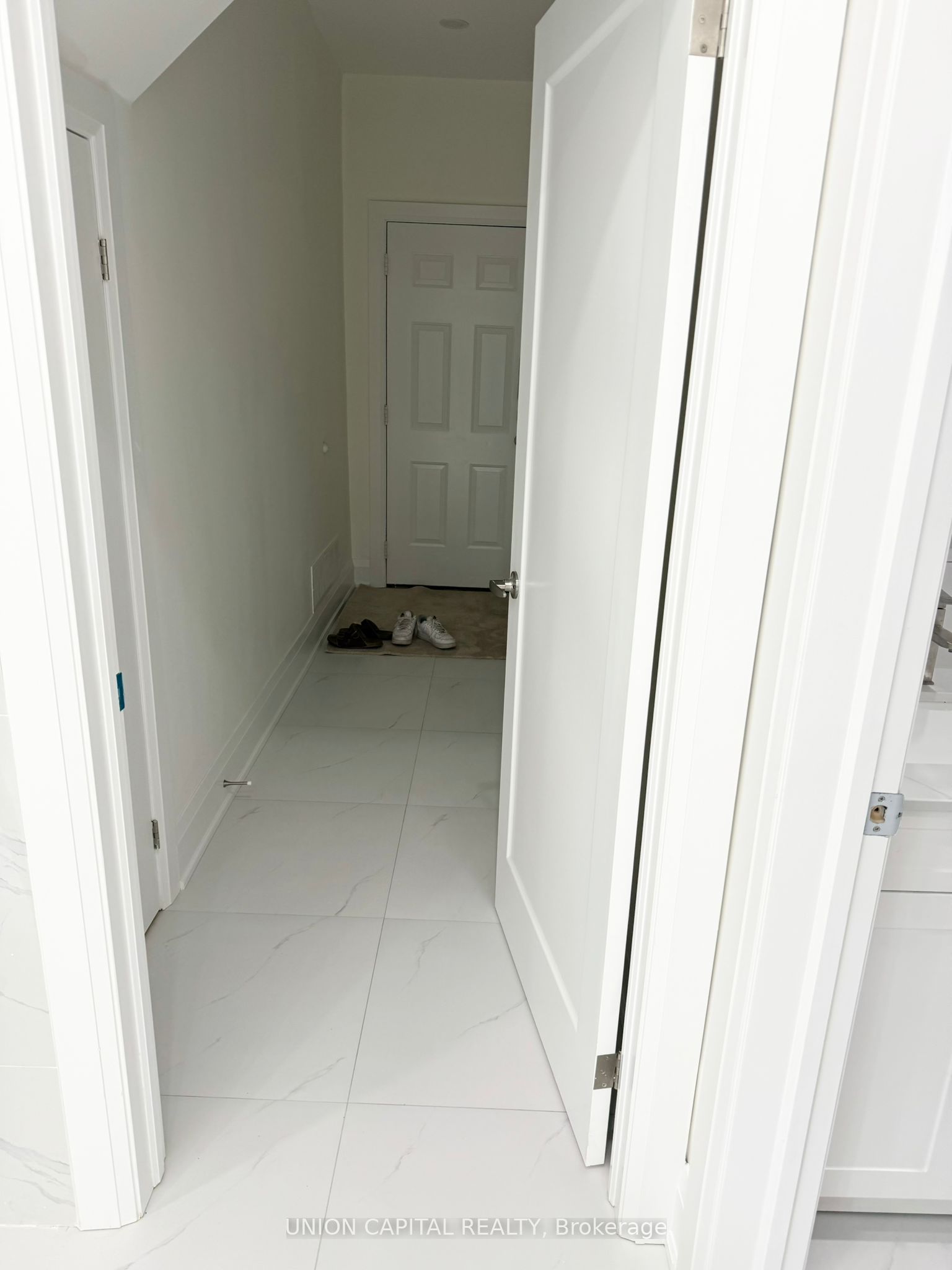 Photo 20 of Unit Main, 1087 Gerrard Street E, Toronto, South Riverdale — HOMEH