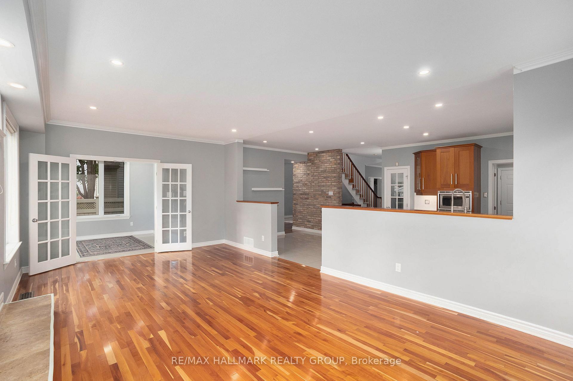 Photo 7 of 225 Bradwell Way, Ottawa, Blossom Park/Kemp Park/Findlay Creek — HOMEH