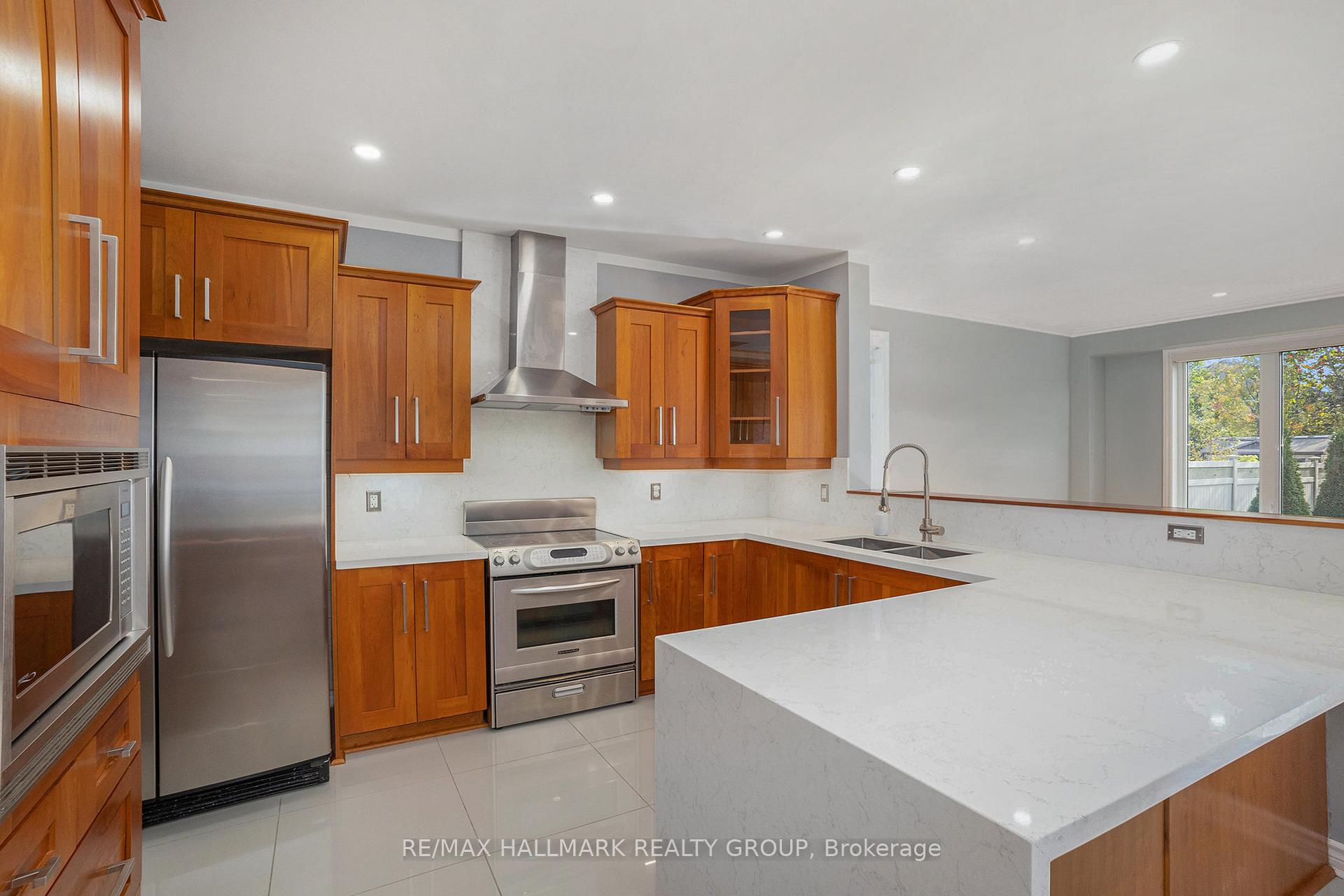 Photo 9 of 225 Bradwell Way, Ottawa, Blossom Park/Kemp Park/Findlay Creek — HOMEH