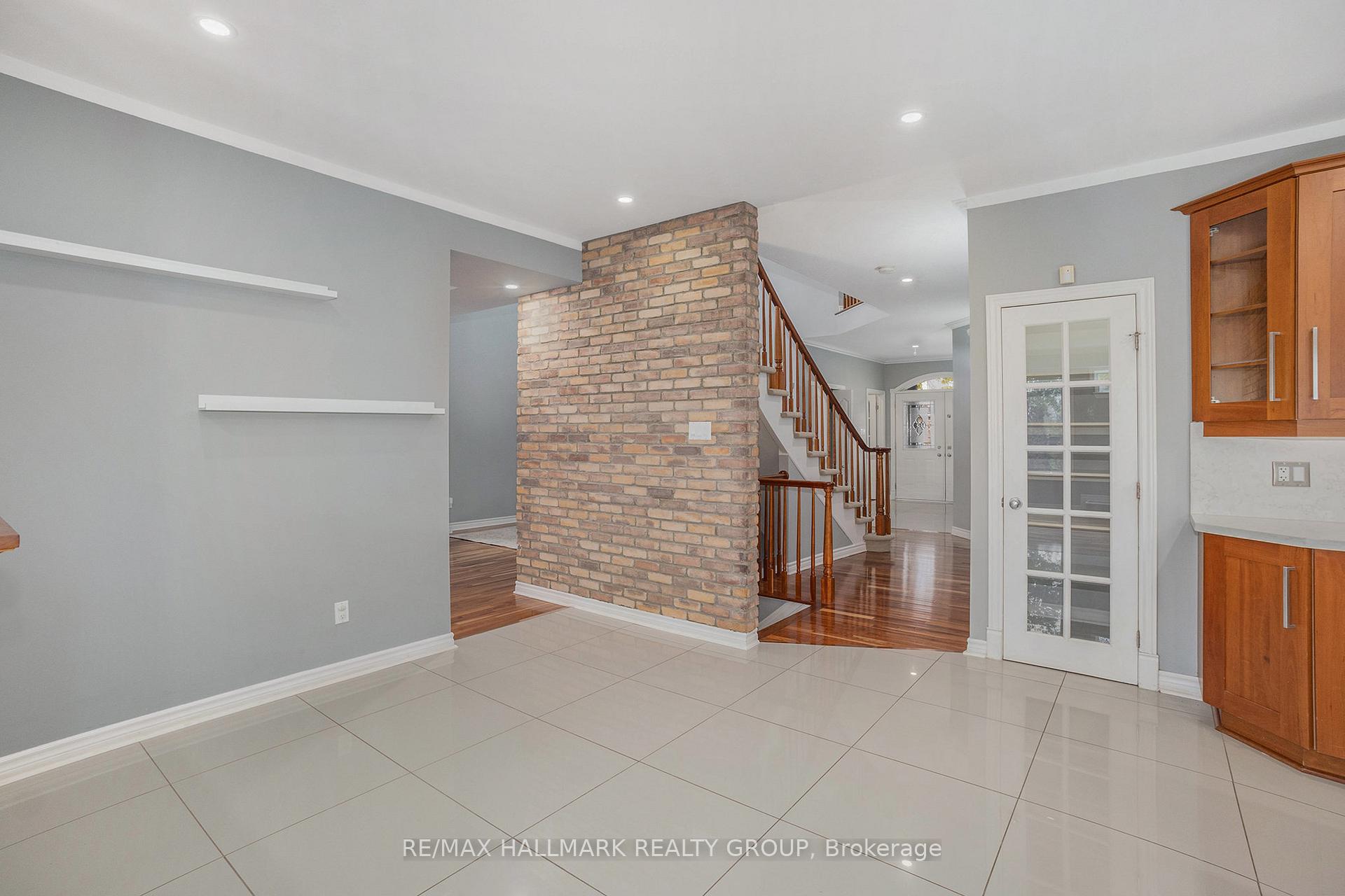 Photo 13 of 225 Bradwell Way, Ottawa, Blossom Park/Kemp Park/Findlay Creek — HOMEH