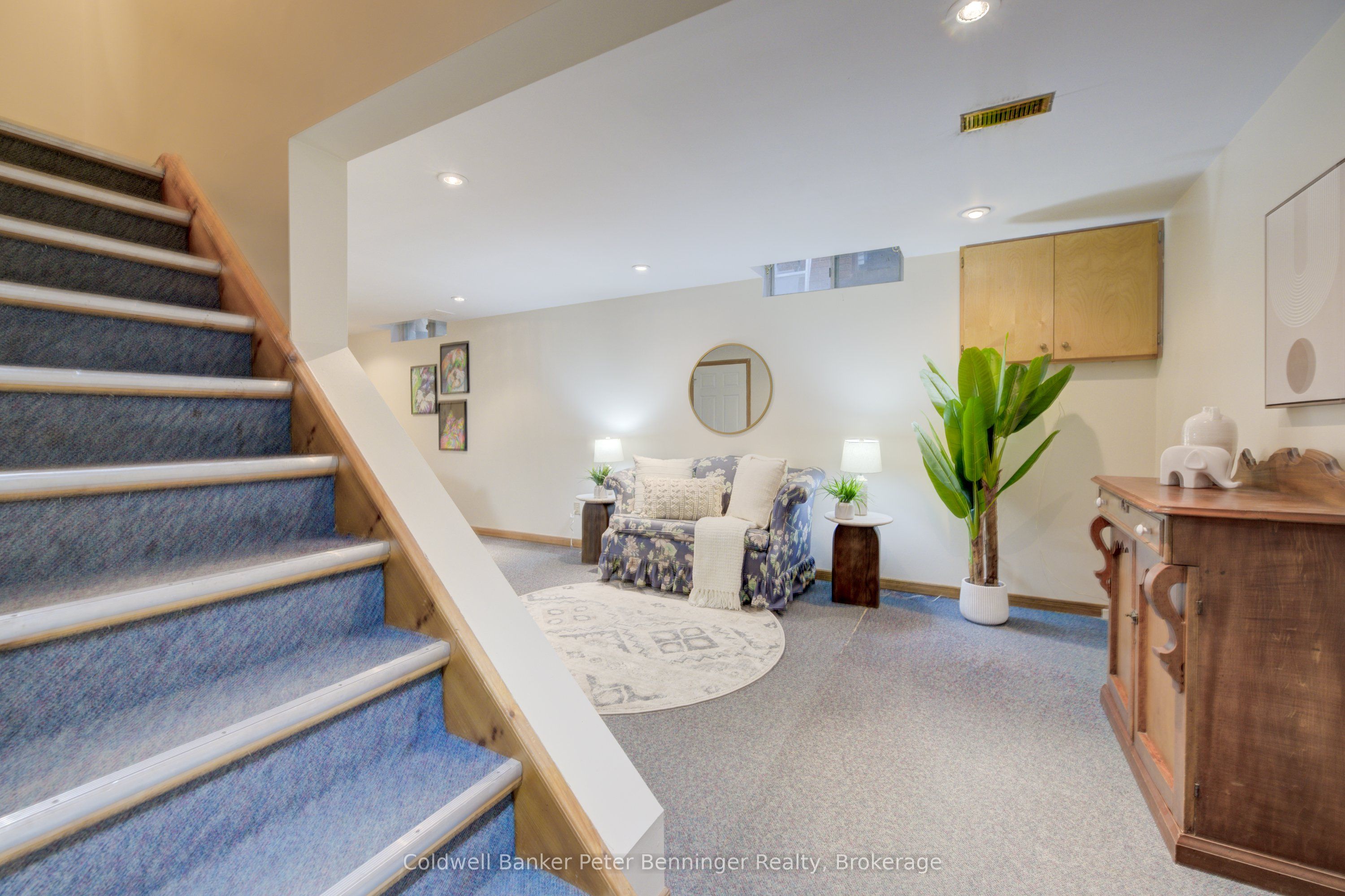 Photo 77 of 275 Canterbury Drive, Waterloo — HOMEH