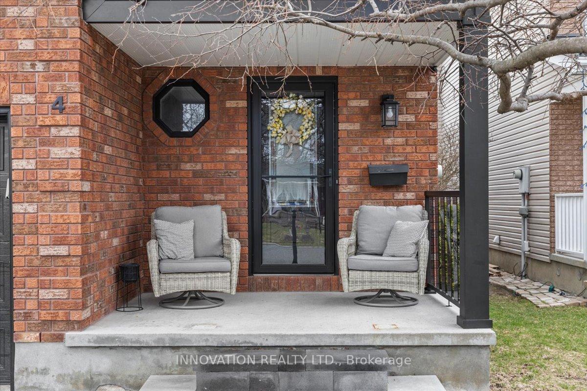 Photo 2 of 4 Newborough Crescent, Ottawa, Barrhaven East — HOMEH
