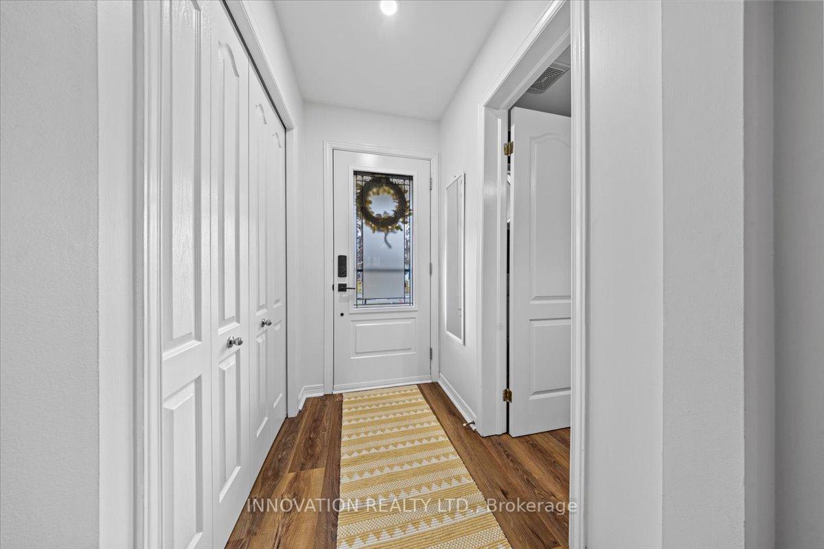 Photo 3 of 4 Newborough Crescent, Ottawa, Barrhaven East — HOMEH