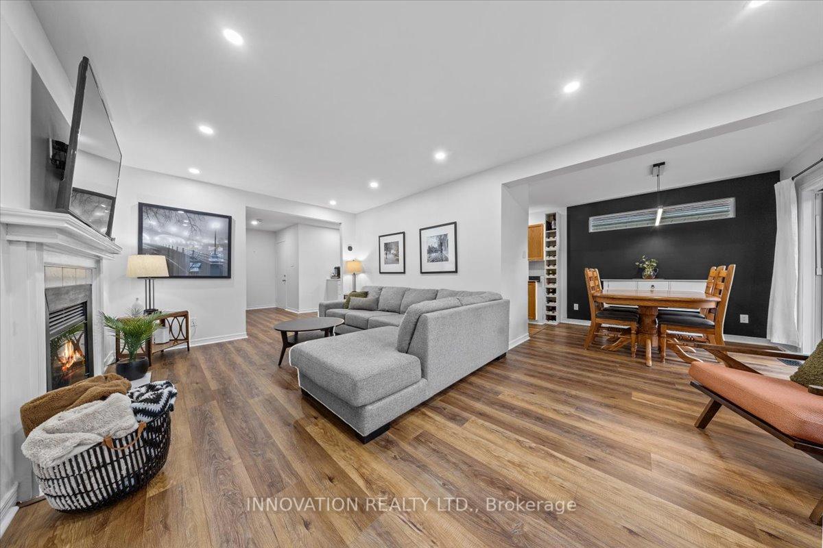 Photo 4 of 4 Newborough Crescent, Ottawa, Barrhaven East — HOMEH