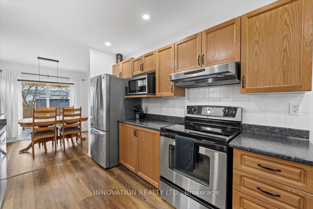Photo 9 of 4 Newborough Crescent, Ottawa, Barrhaven East — HOMEH
