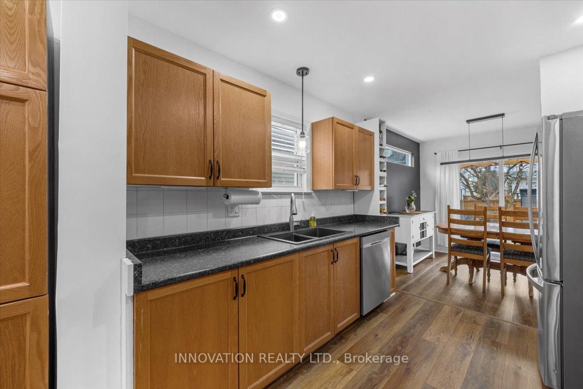 Photo 11 of 4 Newborough Crescent, Ottawa, Barrhaven East — HOMEH