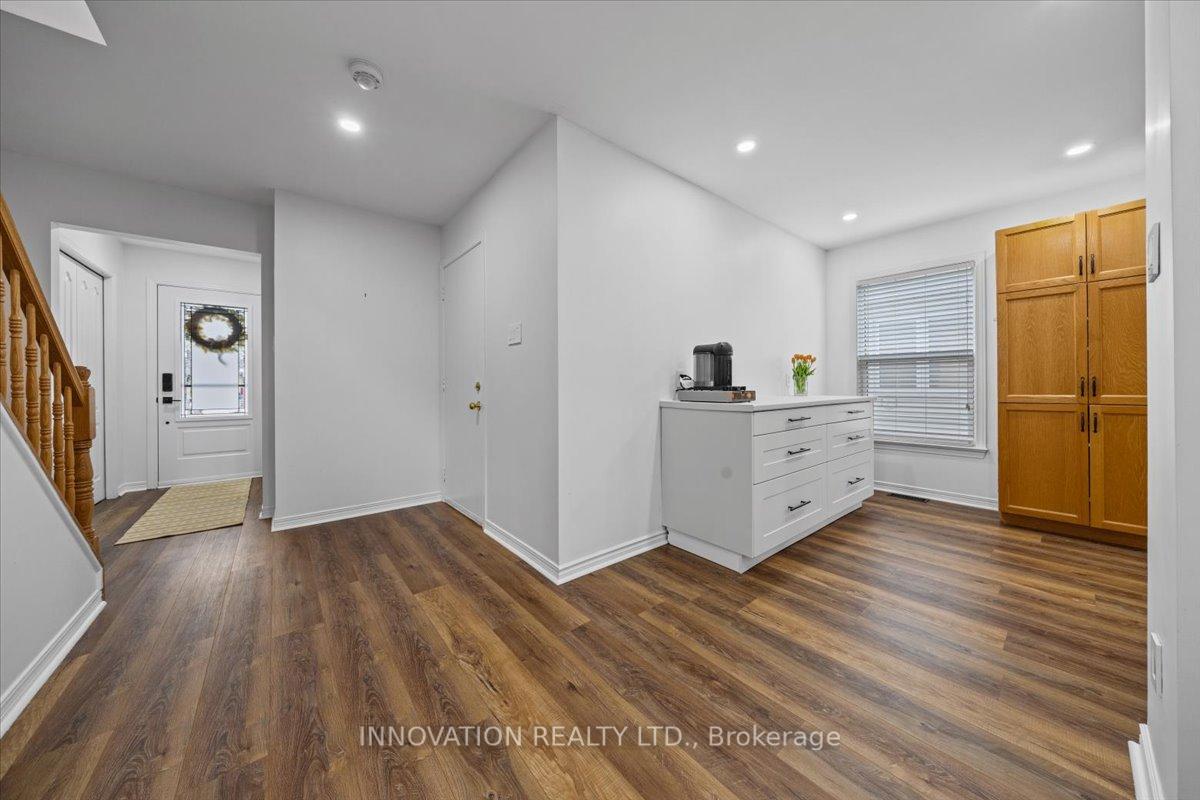 Photo 13 of 4 Newborough Crescent, Ottawa, Barrhaven East — HOMEH