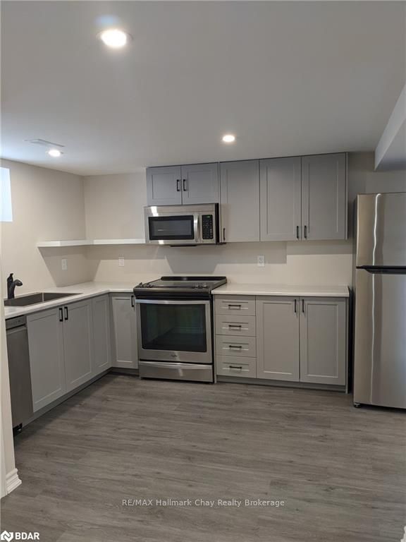 Photo 2 of Unit Lower, 6 Bowman Avenue, Barrie, Codrington — HOMEH