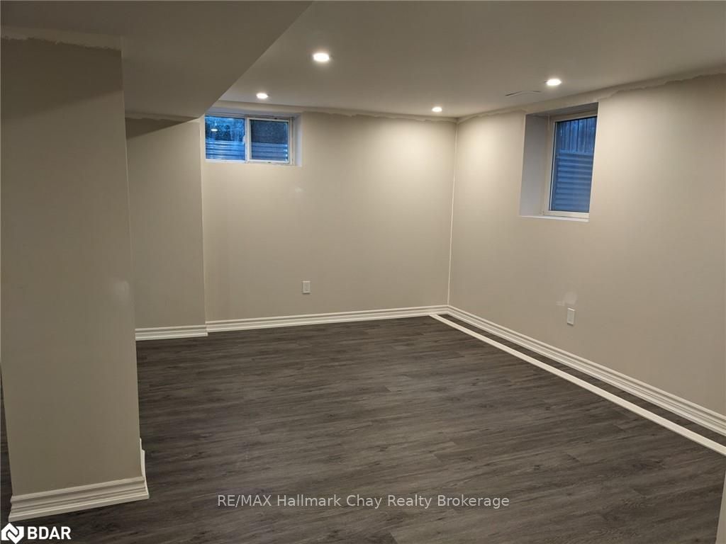 Photo 5 of Unit Lower, 6 Bowman Avenue, Barrie, Codrington — HOMEH