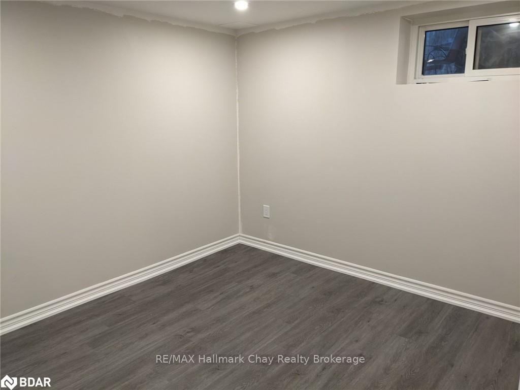 Photo 11 of Unit Lower, 6 Bowman Avenue, Barrie, Codrington — HOMEH