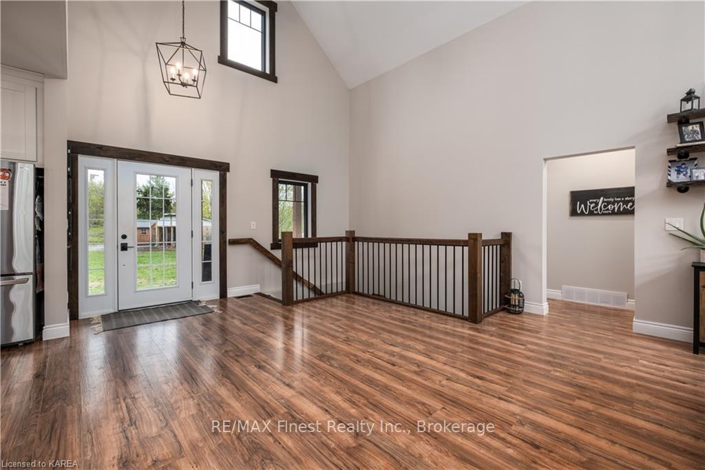 Photo 3 of 1046 Freeman Lane, Frontenac, Frontenac Centre — HOMEH