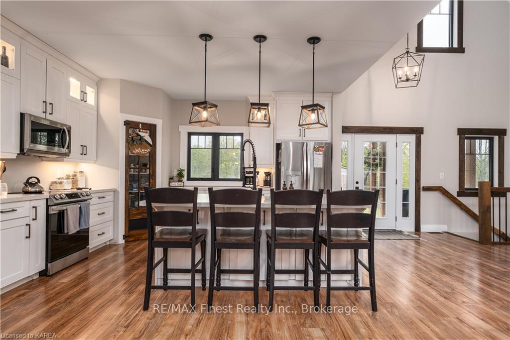 Photo 5 of 1046 Freeman Lane, Frontenac, Frontenac Centre — HOMEH