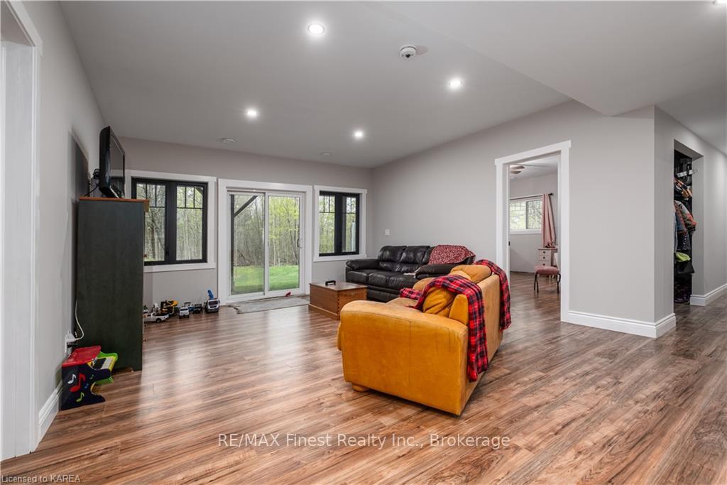 Photo 18 of 1046 Freeman Lane, Frontenac, Frontenac Centre — HOMEH
