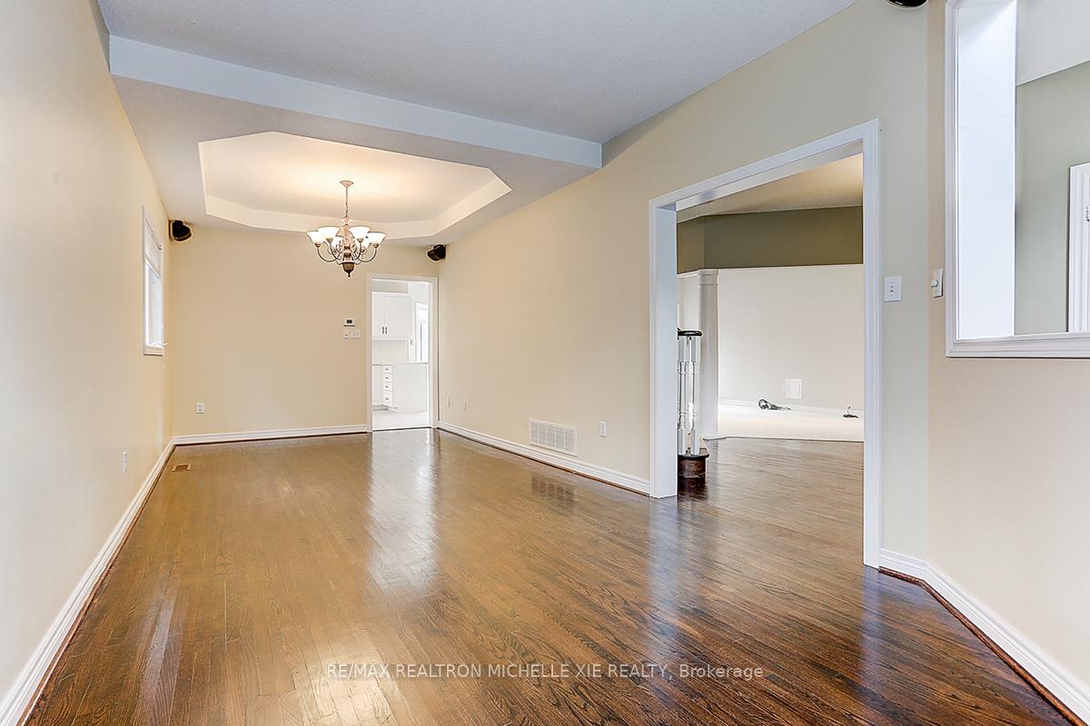 Photo 7 of 45 Pinnacle Trail, Aurora, Bayview Wellington — HOMEH