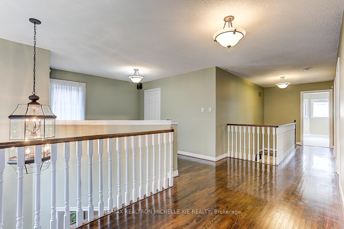 Photo 26 of 45 Pinnacle Trail, Aurora, Bayview Wellington — HOMEH