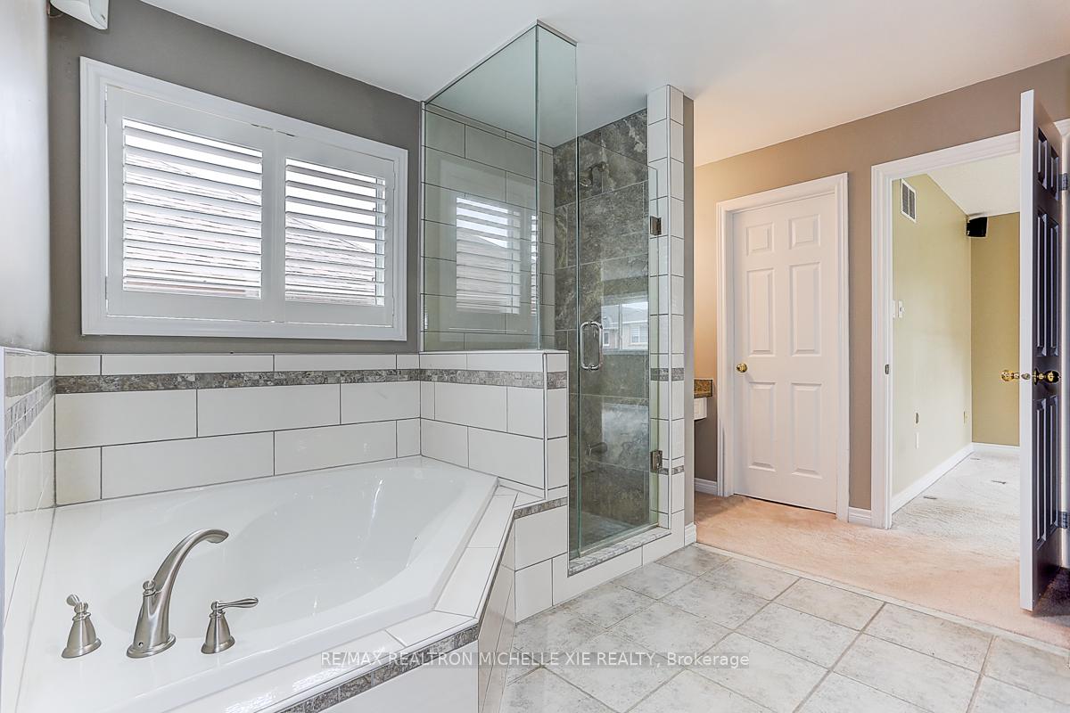 Photo 31 of 45 Pinnacle Trail, Aurora, Bayview Wellington — HOMEH