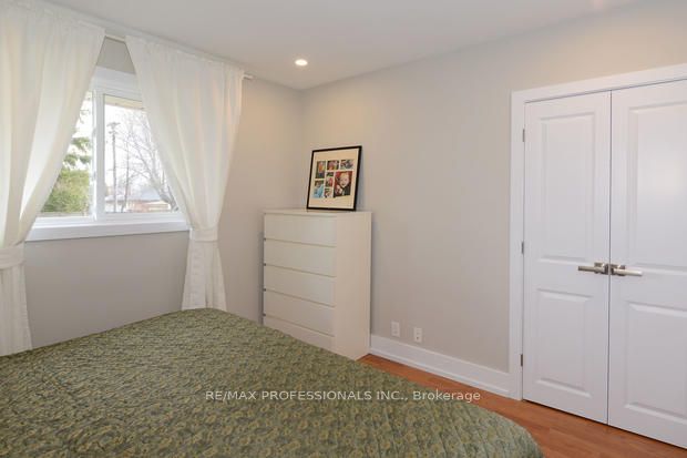 Photo 26 of 4 Thelmere Place, Etobicoke, Willowridge-Martingrove-Richview — HOMEH