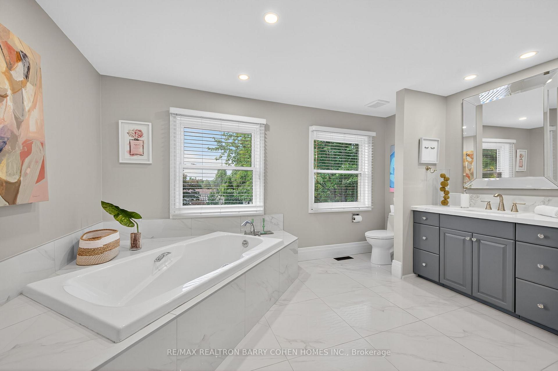 Photo 16 of 18 Cranberry Lane, Aurora, Aurora Highlands — HOMEH
