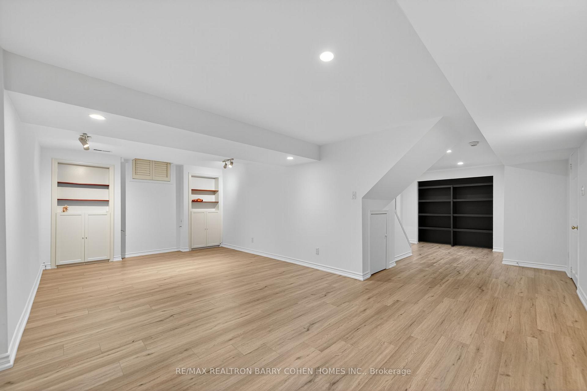 Photo 23 of 18 Cranberry Lane, Aurora, Aurora Highlands — HOMEH