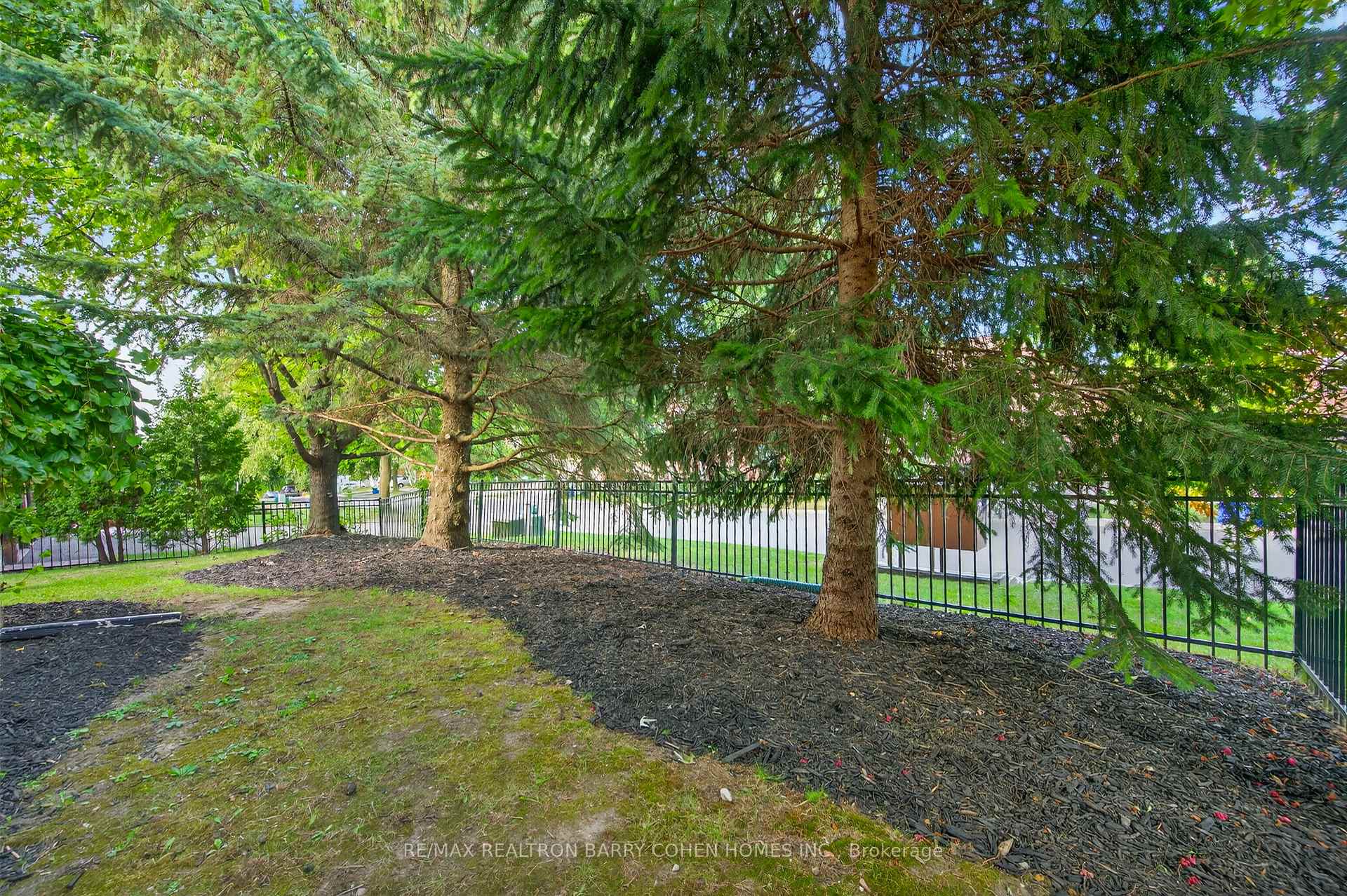 Photo 26 of 18 Cranberry Lane, Aurora, Aurora Highlands — HOMEH