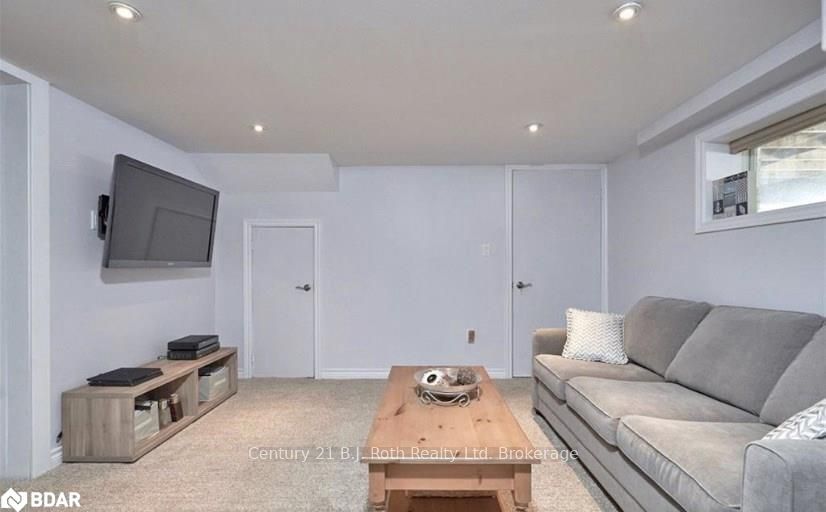 Photo 6 of Unit LOWER LEVEL, 219 Huronia Road, Barrie, Painswick North — HOMEH