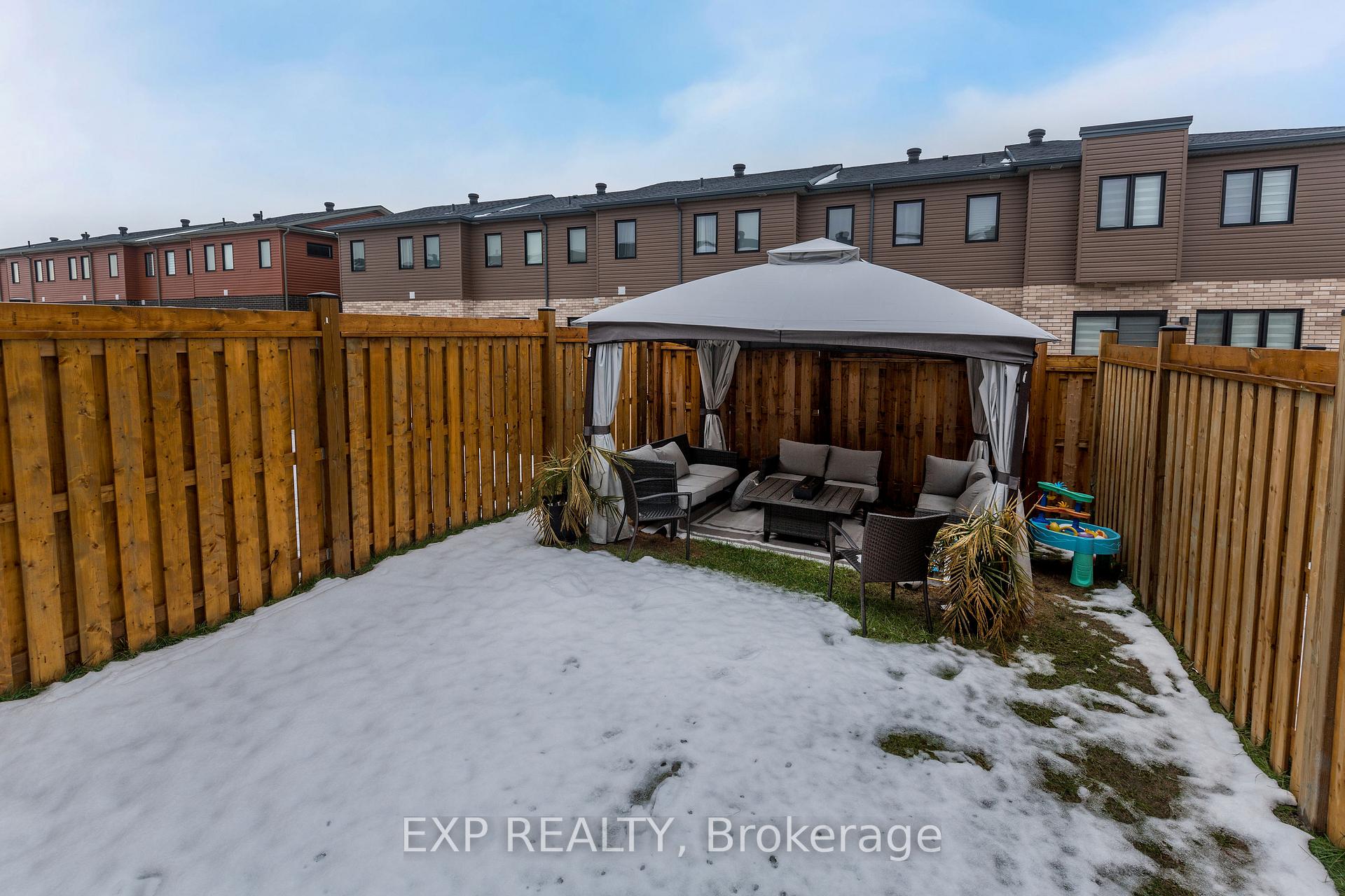 Photo 27 of 142 Gateland Drive, Barrie, Painswick South — HOMEH