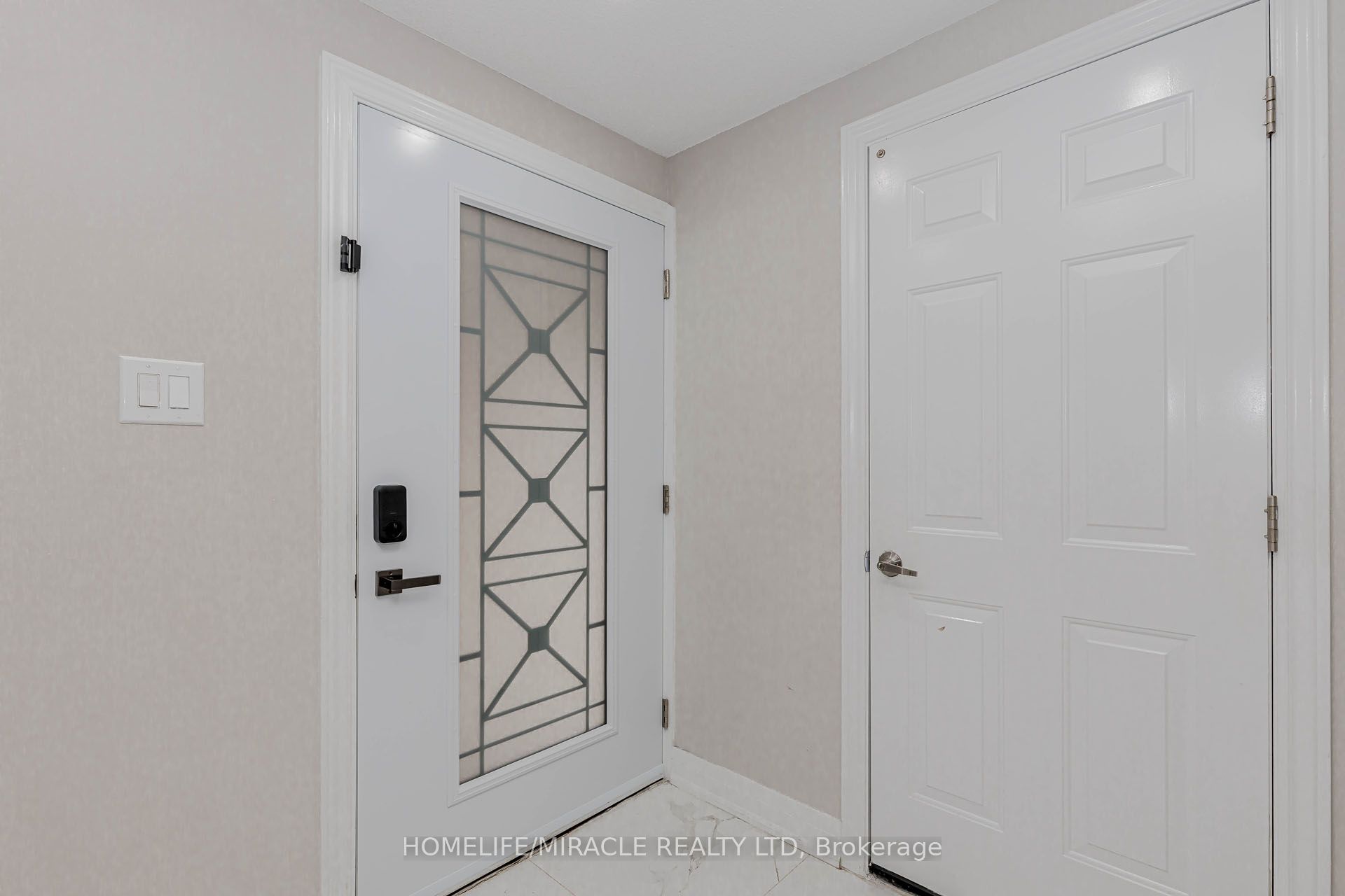 Photo 55 of 10 Festoon Place, Brampton, Southgate — HOMEH