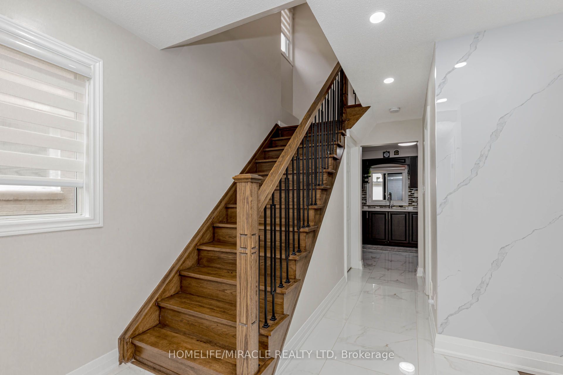 Photo 57 of 10 Festoon Place, Brampton, Southgate — HOMEH