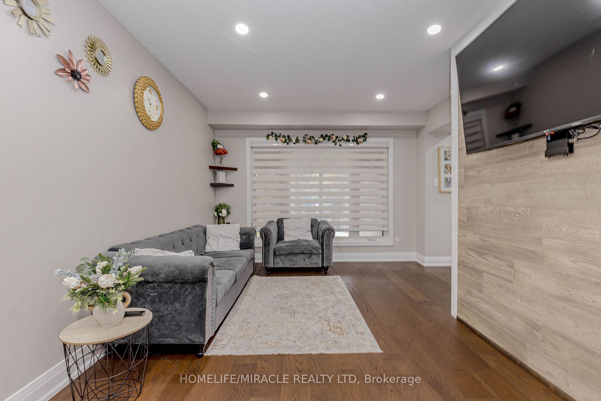 Photo 63 of 10 Festoon Place, Brampton, Southgate — HOMEH