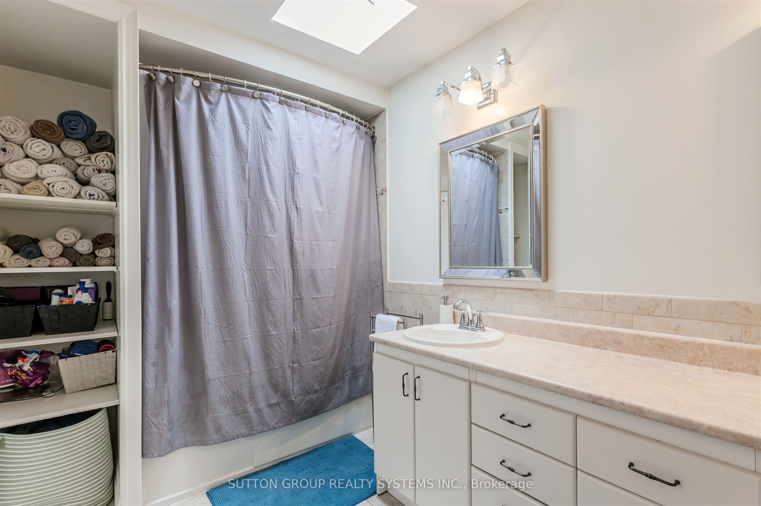Photo 55 of 1 Elmlea Road, Etobicoke, Humber Heights — HOMEH