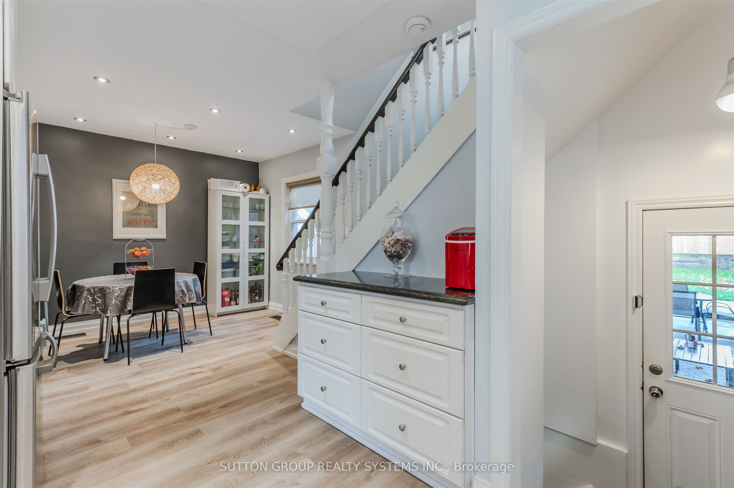 Photo 42 of 1 Elmlea Road, Etobicoke, Humber Heights — HOMEH