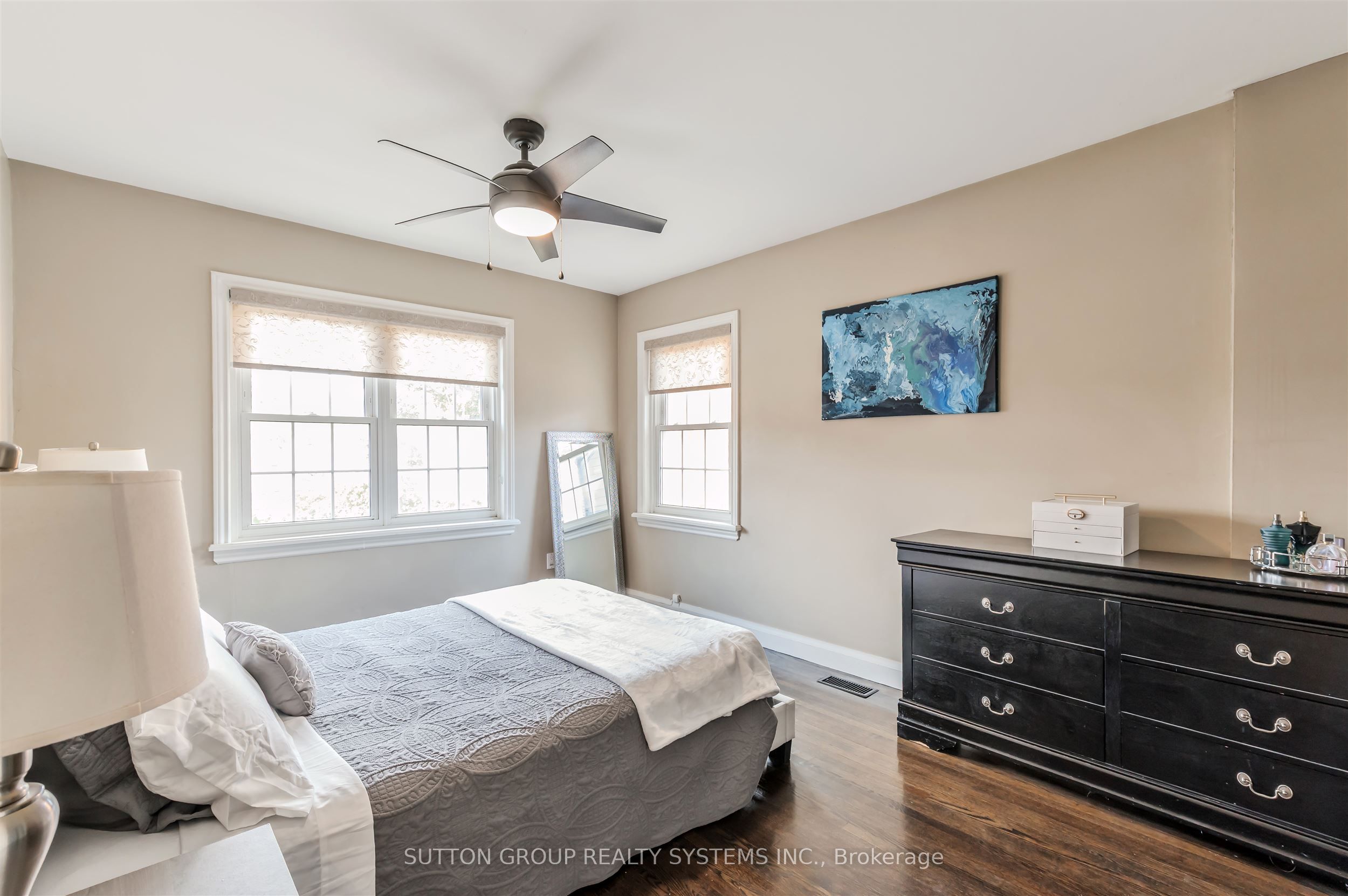 Photo 53 of 1 Elmlea Road, Etobicoke, Humber Heights — HOMEH