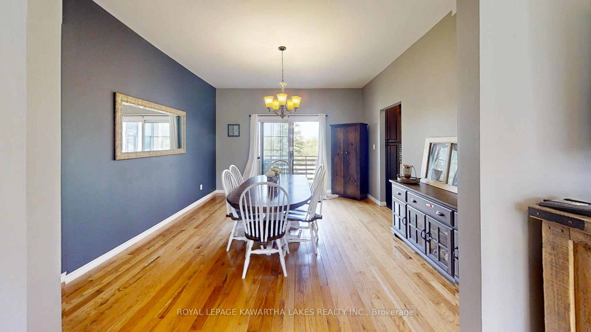 Photo 11 of 674 Osborne Street, Brock, Beaverton — HOMEH