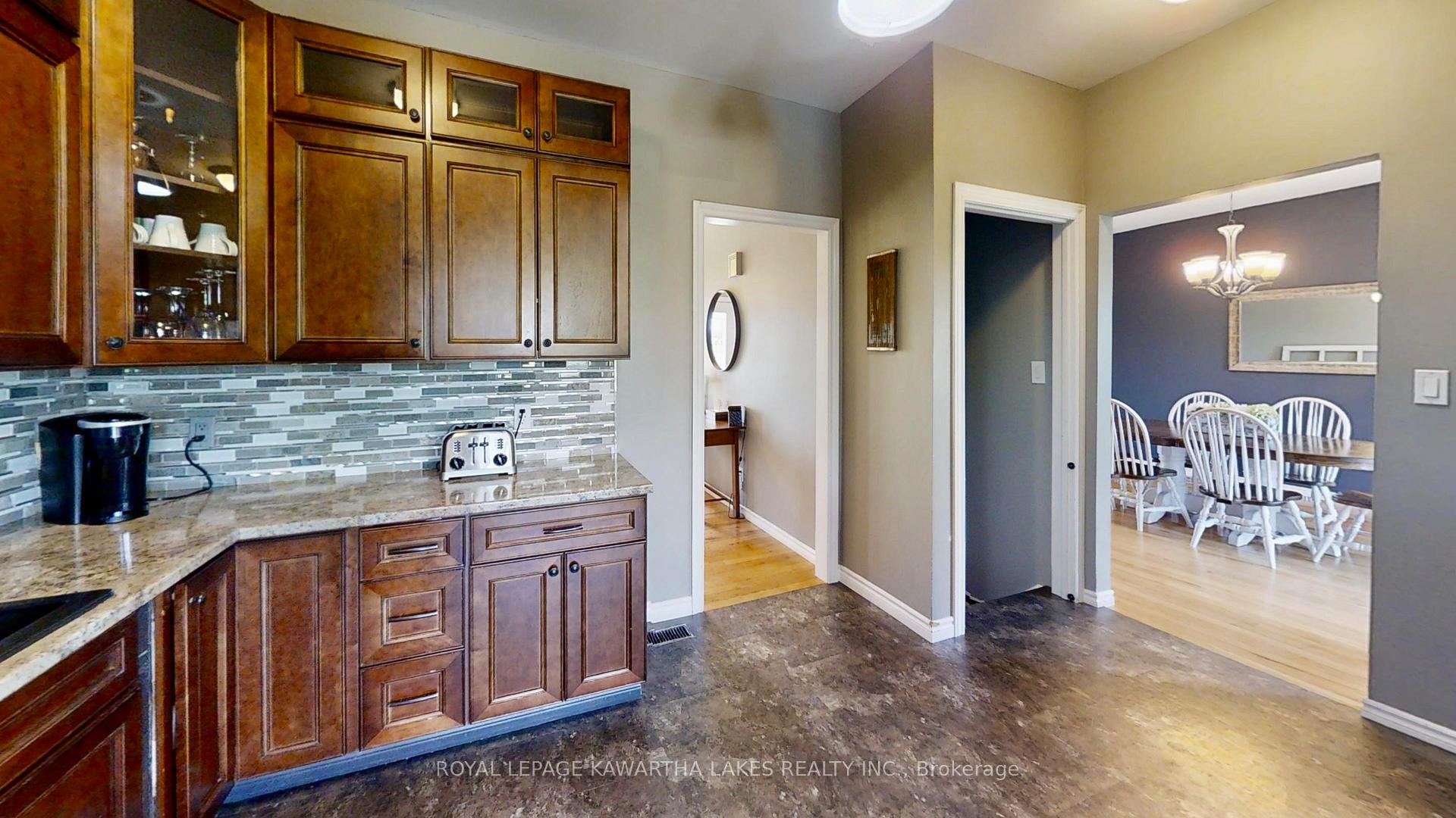 Photo 12 of 674 Osborne Street, Brock, Beaverton — HOMEH