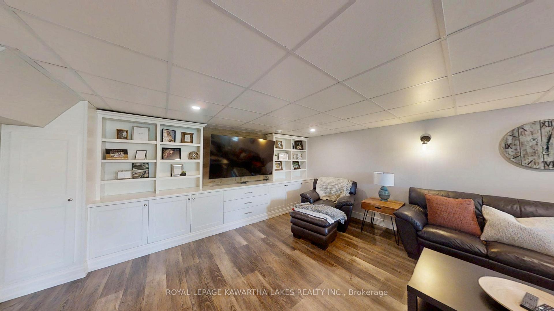 Photo 32 of 674 Osborne Street, Brock, Beaverton — HOMEH