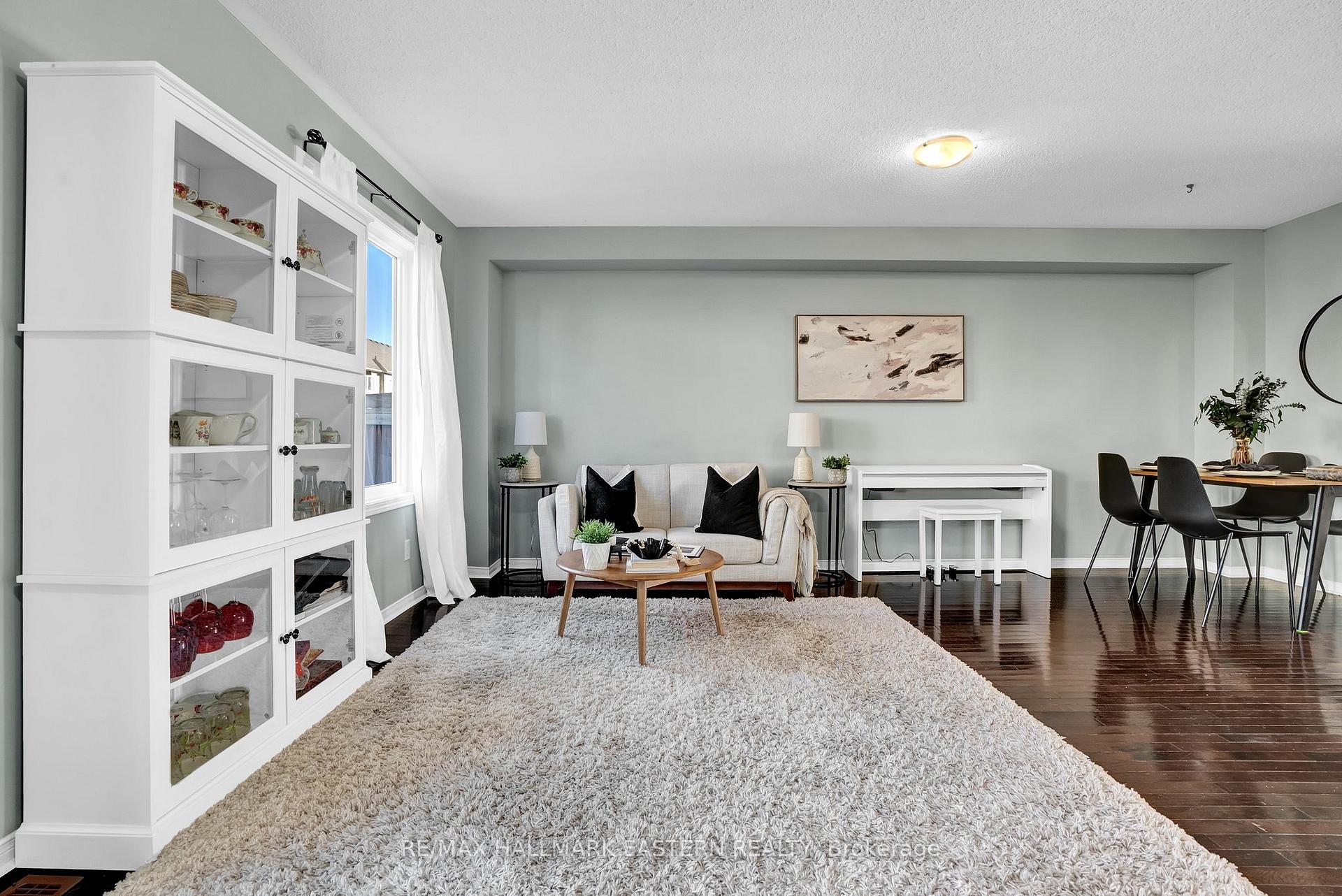 Photo 6 of Unit 13, 253 Sprucewood Crescent, Clarington, Bowmanville — HOMEH