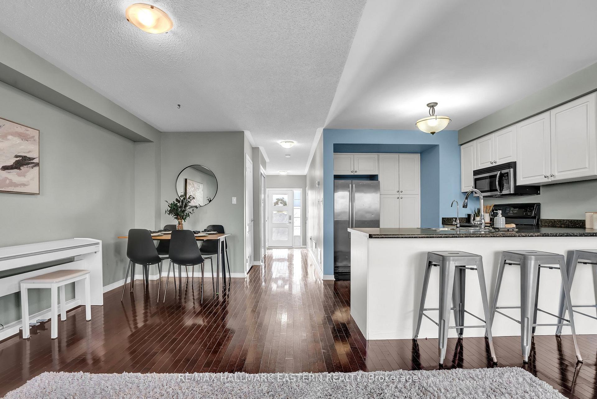 Photo 7 of Unit 13, 253 Sprucewood Crescent, Clarington, Bowmanville — HOMEH