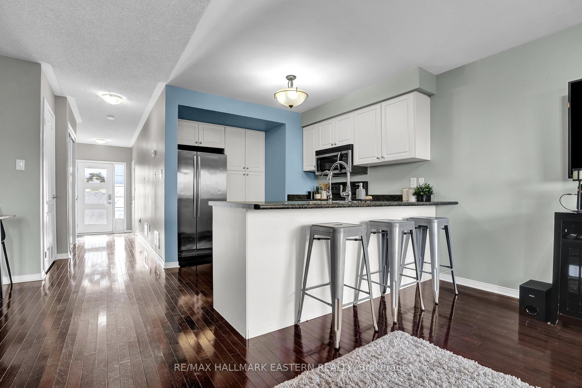 Photo 8 of Unit 13, 253 Sprucewood Crescent, Clarington, Bowmanville — HOMEH
