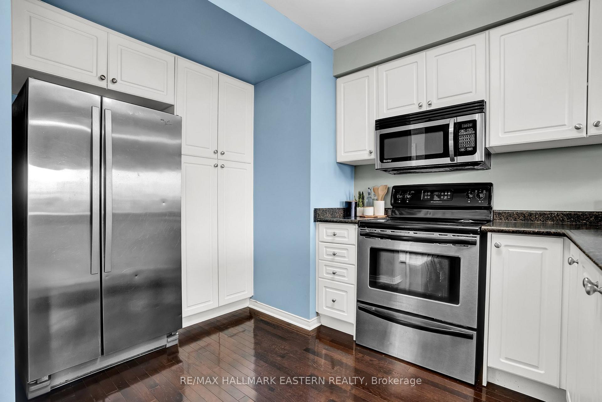 Photo 11 of Unit 13, 253 Sprucewood Crescent, Clarington, Bowmanville — HOMEH