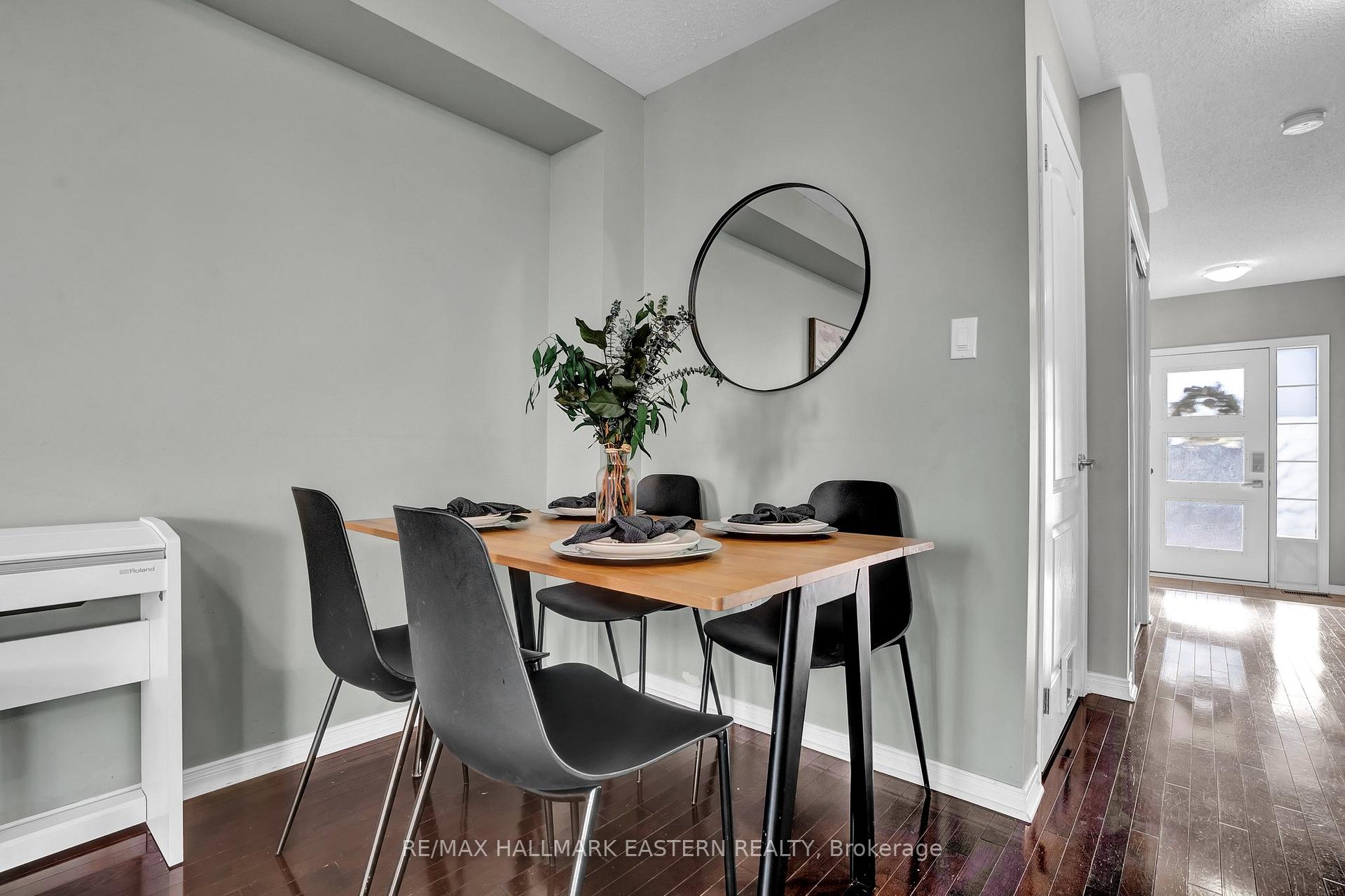 Photo 14 of Unit 13, 253 Sprucewood Crescent, Clarington, Bowmanville — HOMEH