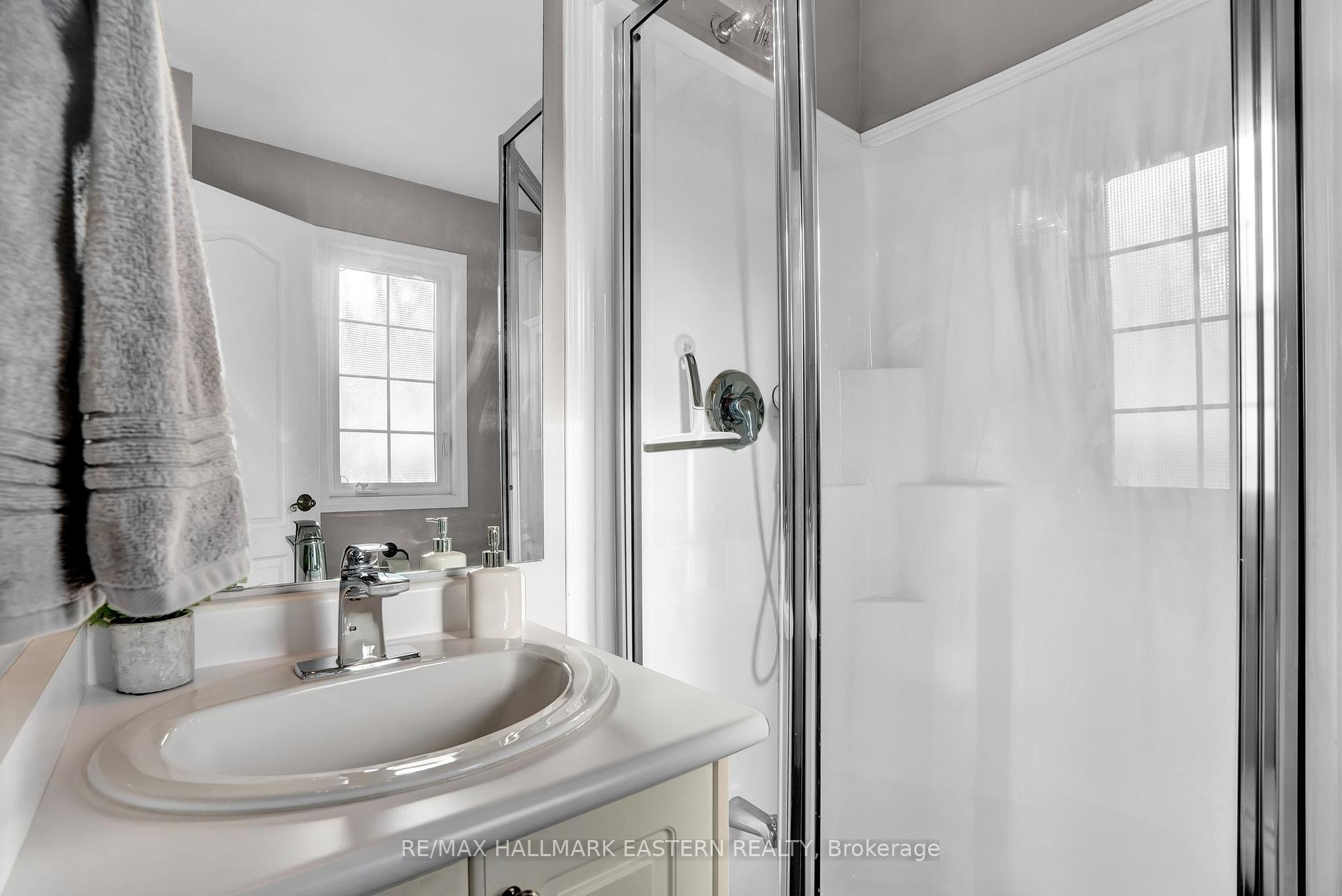Photo 20 of Unit 13, 253 Sprucewood Crescent, Clarington, Bowmanville — HOMEH