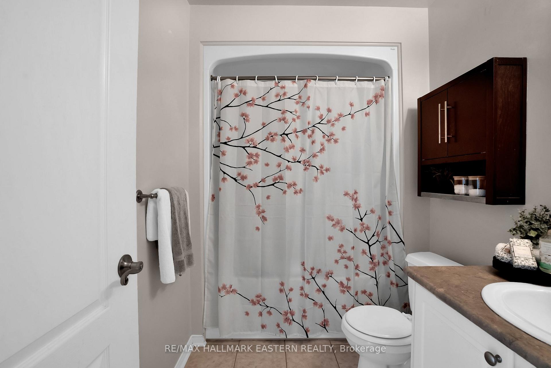 Photo 27 of Unit 13, 253 Sprucewood Crescent, Clarington, Bowmanville — HOMEH